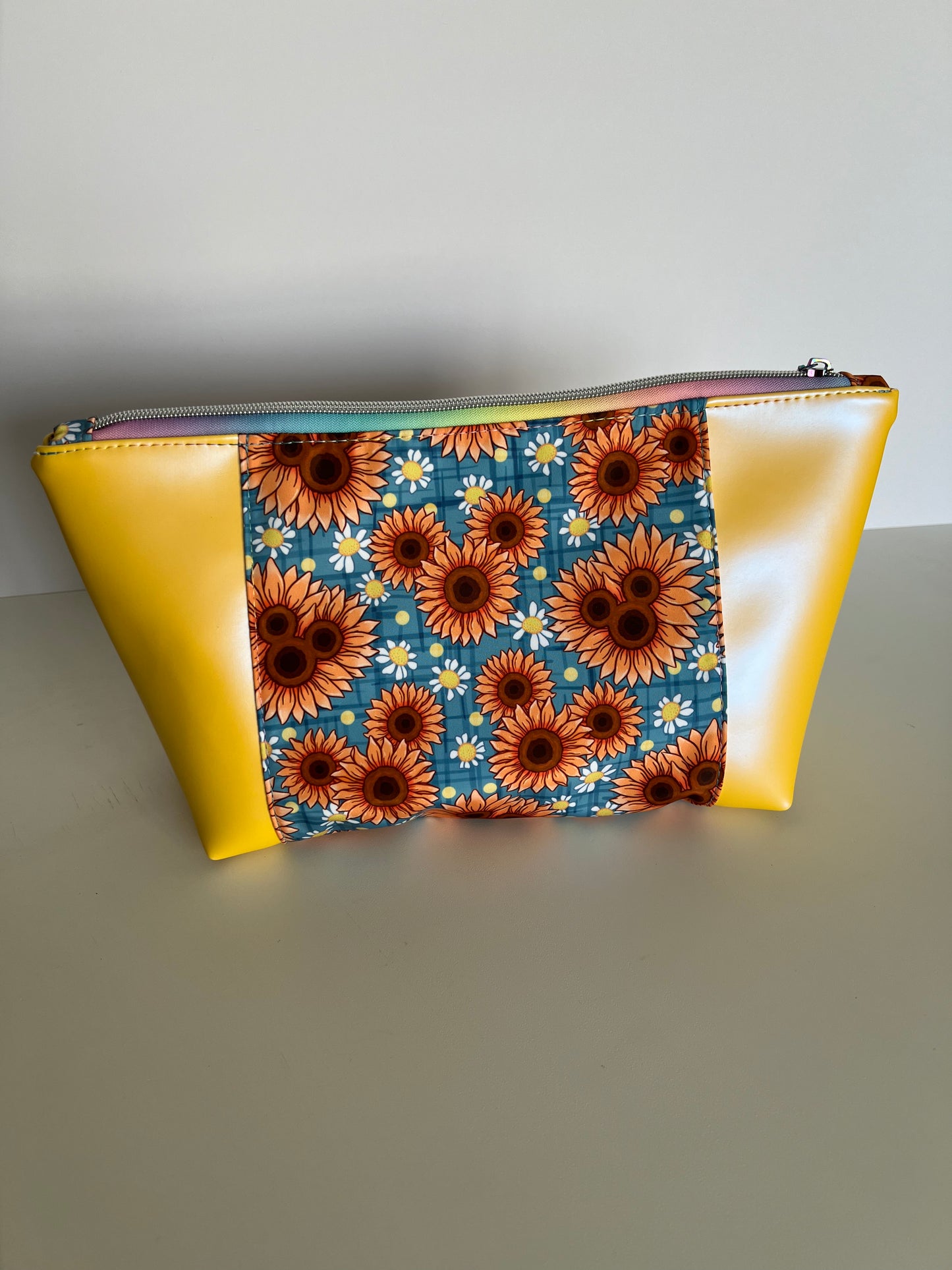 Sunflower peek-a-boo pouch